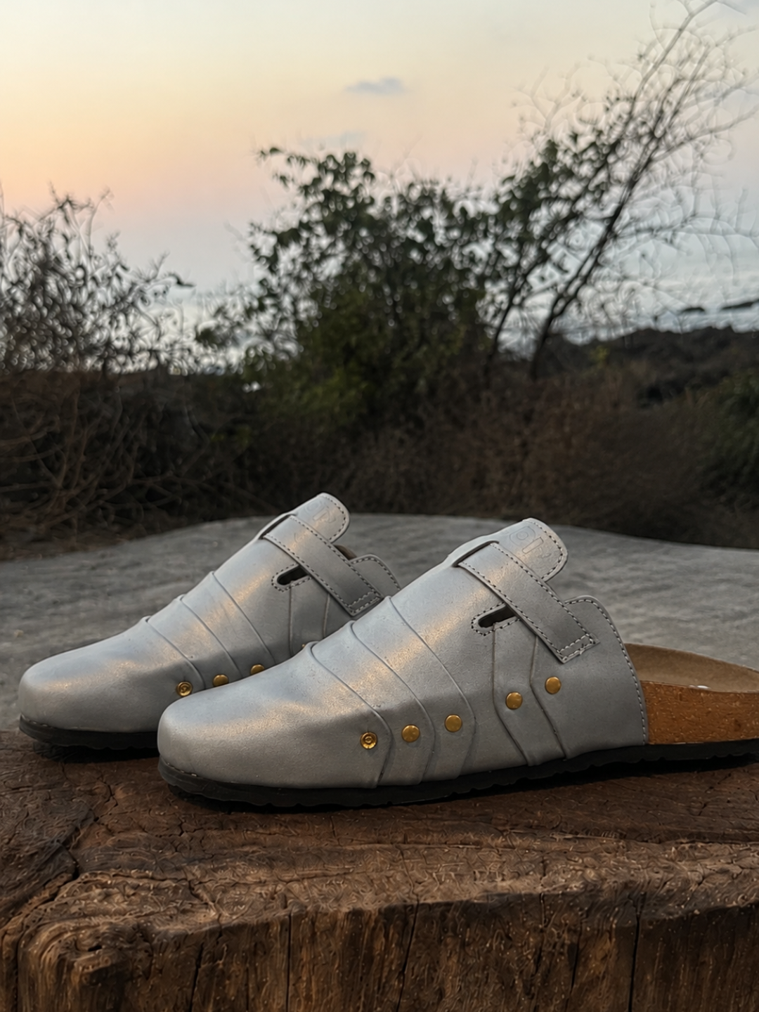SUGOI SILVER SANDLE